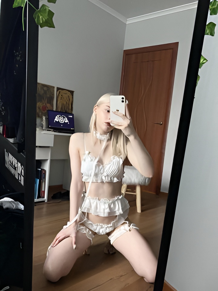 Мальвина привлекальеная девушка из Беслана цена от 2500 руб