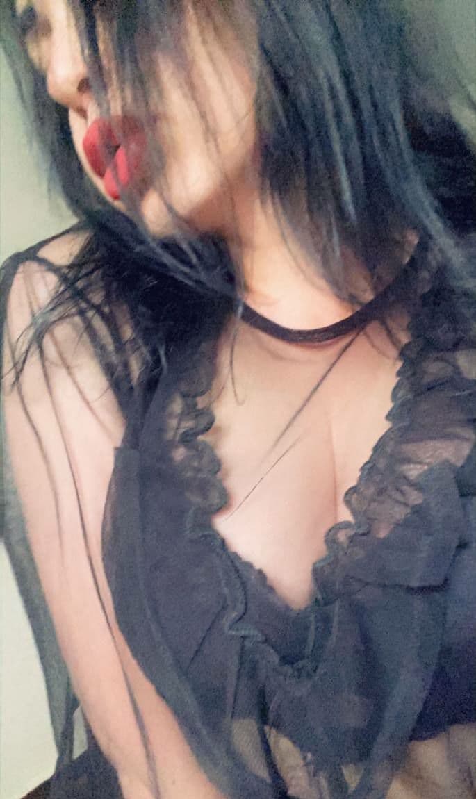 Регина привлекальеная девушка из Беслана цена от 3000 руб