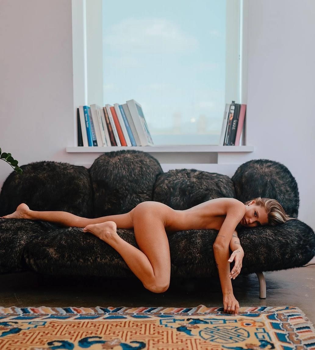 Юлия привлекальеная девушка из Беслана цена от 8000 руб