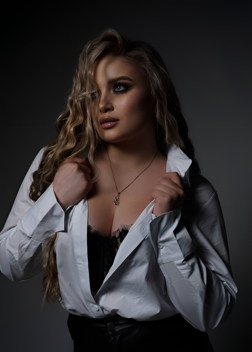 Алиса привлекательная девушка из Беслана цена от 6000 руб