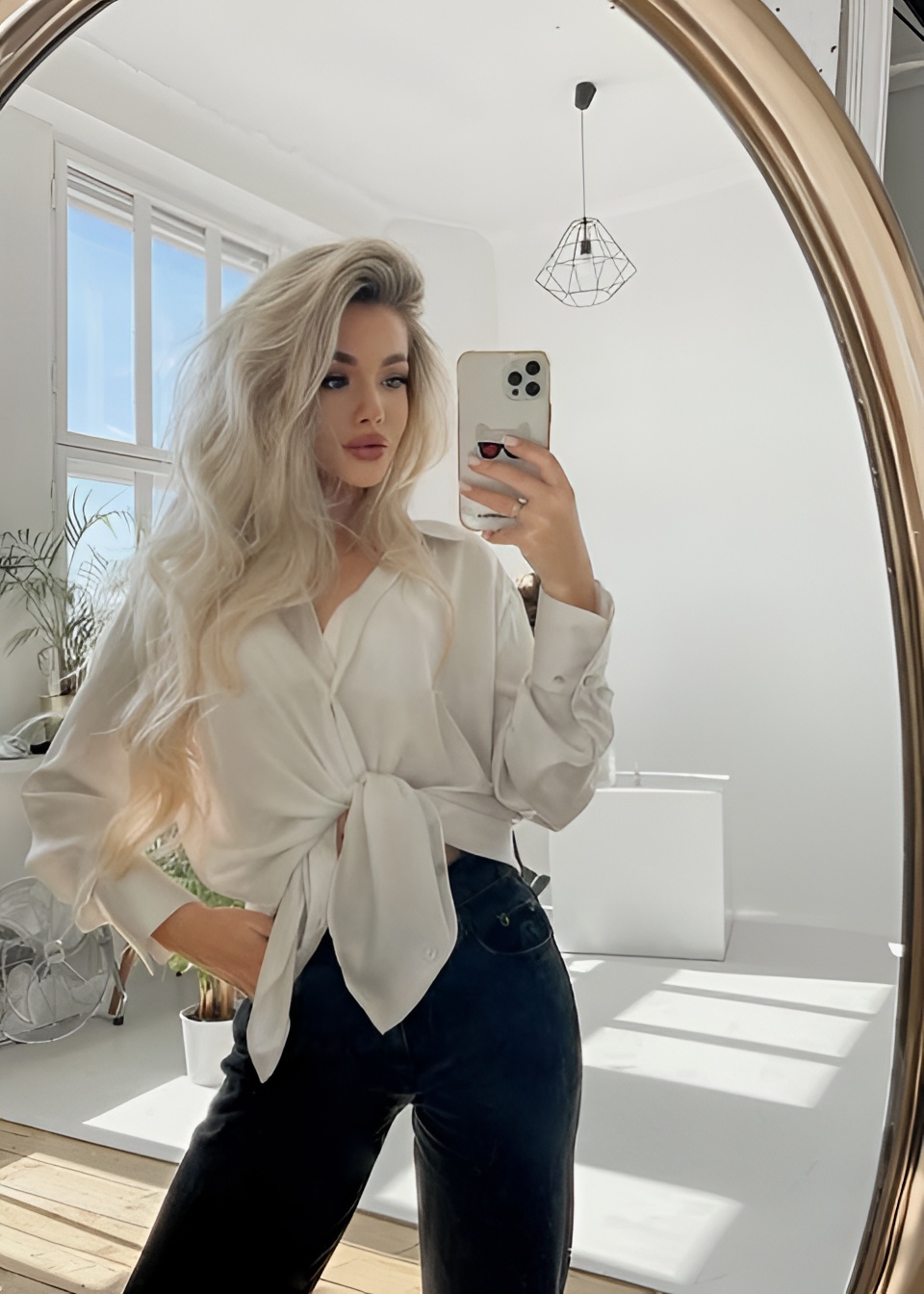 Индивидуалка ЗАБАВА, доступна для личного знакомства от 18000 руб